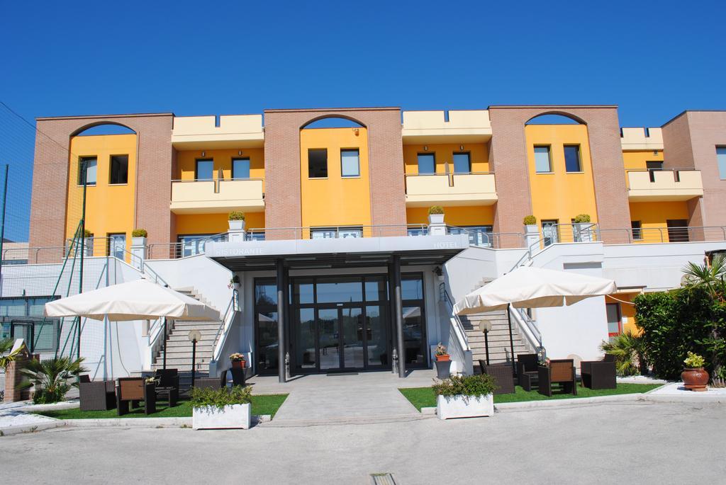 Hotel La Tavernetta Кампобассо Экстерьер фото